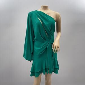 Elegant Green One-Shoulder Dress
